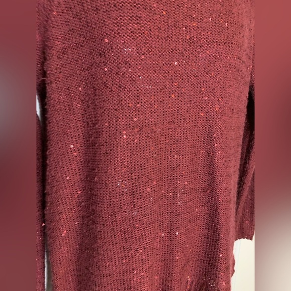 Women’s Faded Glory Maroon Sweater with Sequin & Sheer detail, XL (16-18), EUC - Picture 6 of 9